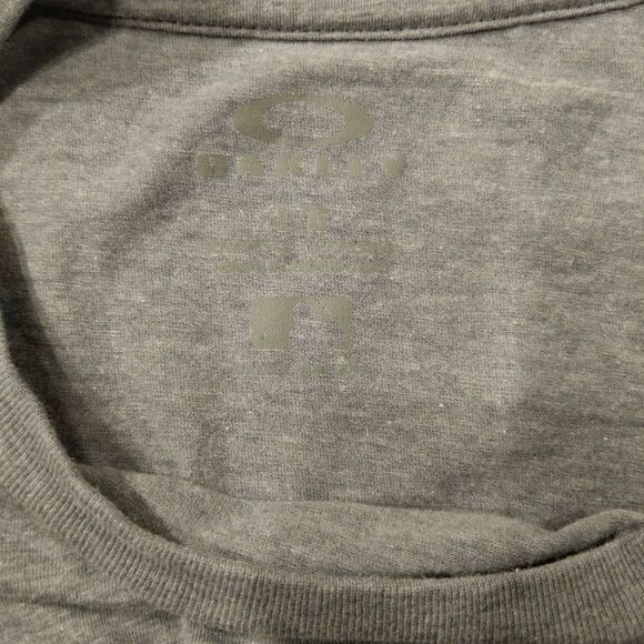 BNWT Oakley CA 72 grey shirt - Picture 7 of 7